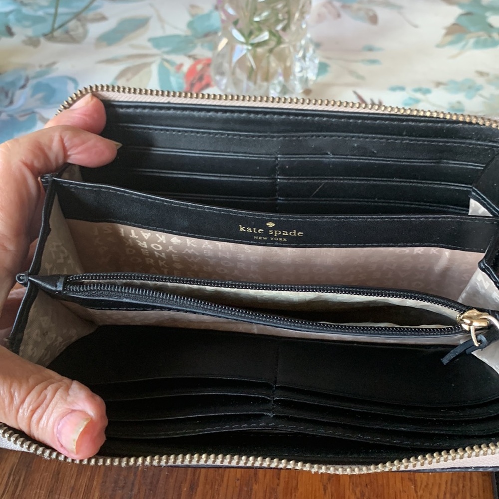 Kate Spade Leather Wallet - Picture 5 of 7